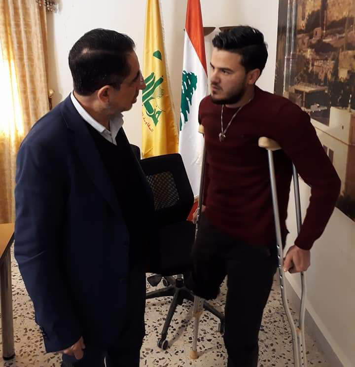 الوزير الحاج حسن يستقبل الجريح محمود حجازي